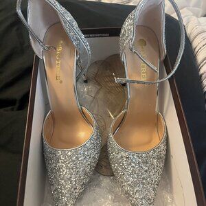 Silver Sequined High Heeled Shoes